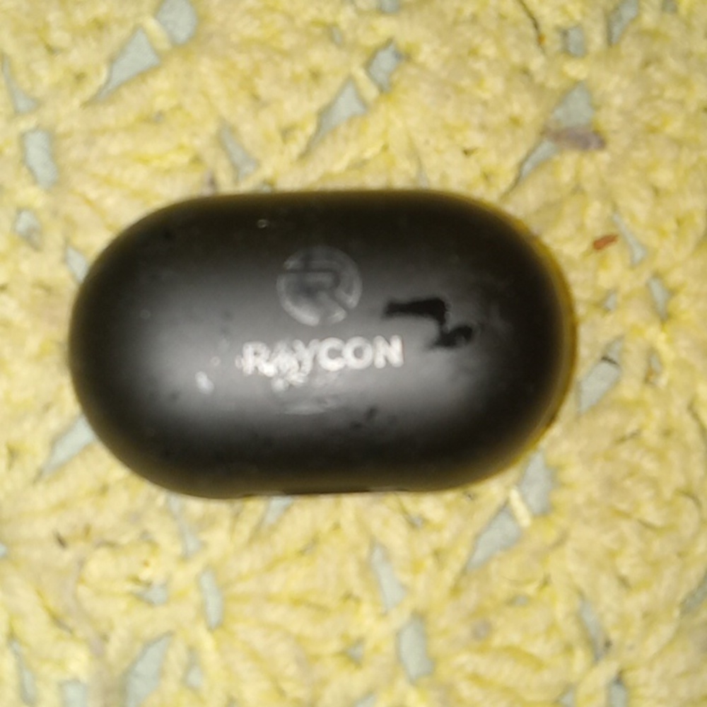 Ray con ear buds